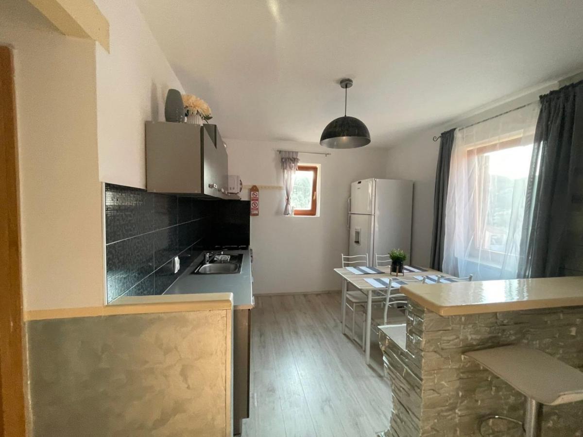 First Choice Apartment Нерезине Екстериор снимка