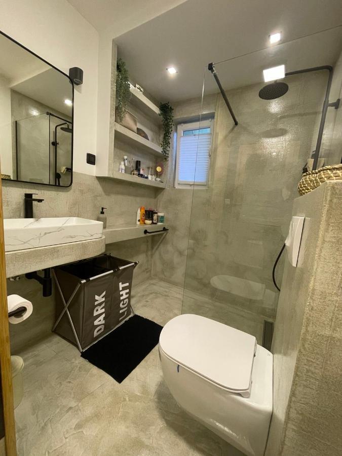First Choice Apartment Нерезине Екстериор снимка